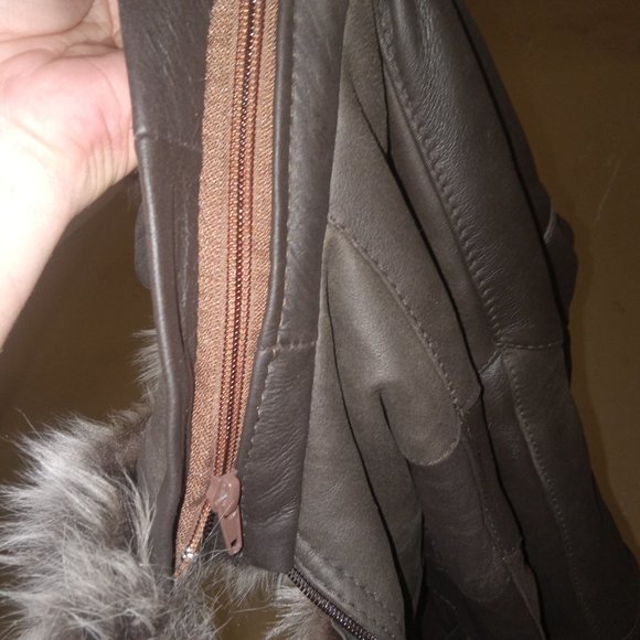 𝙂𝙚𝙣𝙪𝙞𝙣𝙚 𝙨𝙝𝙚𝙖𝙧𝙡𝙞𝙣𝙜 𝙠𝙞𝙙𝙨 𝙨𝙞𝙯𝙚 6/7 𝙟𝙖𝙘𝙠𝙚𝙩 - Picture 2 of 5